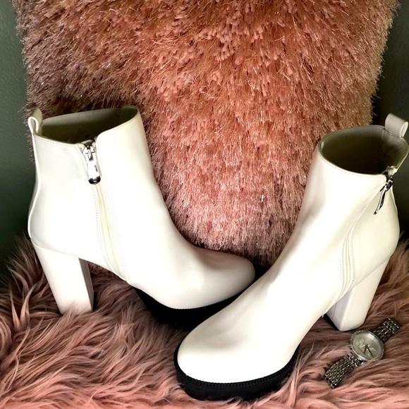 Shoes - All white, never worn, stylish platform boots!